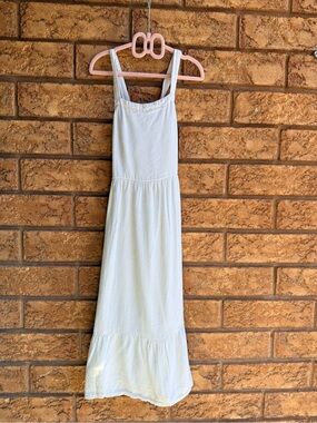 4/$25 • Old Navy Crisscross Back Linen Blend Dress